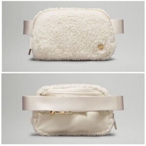 134. Lululemon | Everywhere Belt Bag 1L – Fleece Sherpa in White Opal with Gold